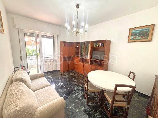 Appartamento in affitto a Levante, Serra Riccò