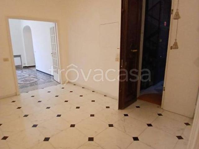 Appartamento in affitto a Centro Est, Serra Riccò
