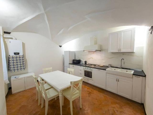 Appartamento in affitto a Centro Est, Serra Riccò