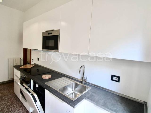 Appartamento in affitto a Medio Levante, Serra Riccò