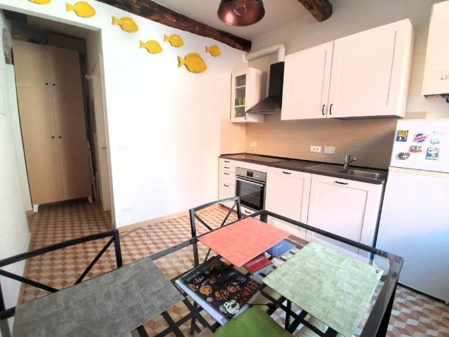 Appartamento in affitto a Centro Est, Serra Riccò