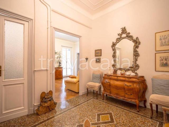 Appartamento in affitto a Centro Est, Serra Riccò