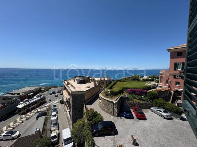 Appartamento in affitto a Levante, Serra Riccò