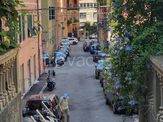 Appartamento in affitto a Centro Ovest, Serra Riccò