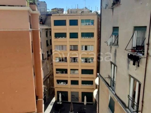 Appartamento in affitto a Centro Est, Serra Riccò