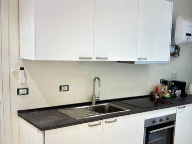 Appartamento in affitto a Centro Est, Serra Riccò