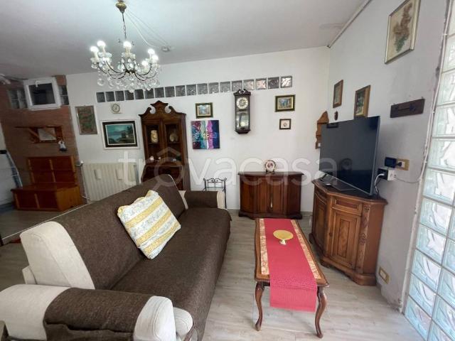 Appartamento in affitto a Sala, Piemonte
