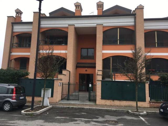 Appartamento in affitto a Giussago, Lombardia