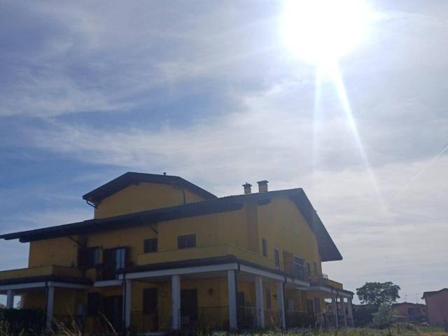 Appartamento in affitto a Giussago, Lombardia