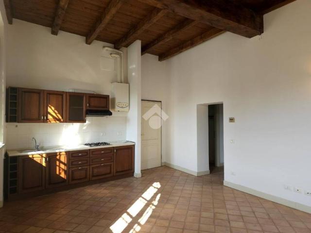 Appartamento in affitto a Torre, Goito