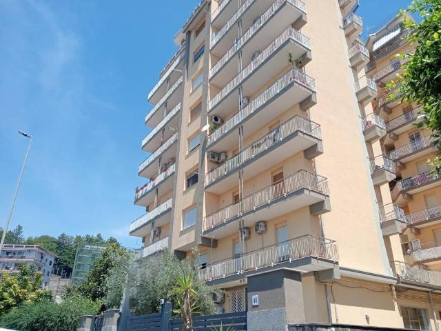 Appartamento in affitto a Gravina Di Catania, Sicilia