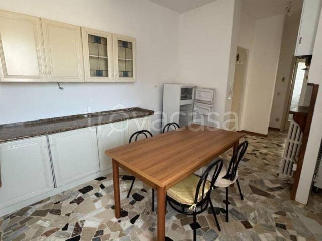 Appartamento in affitto a Gropello Cairoli, Lombardia