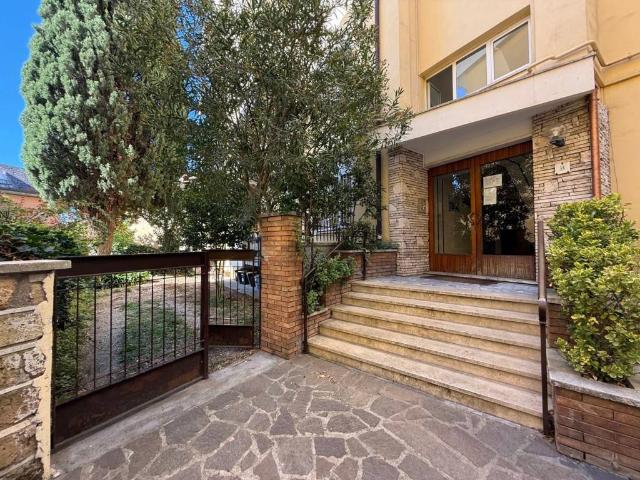 Appartamento in affitto a Grottaferrata, Roma Capitale