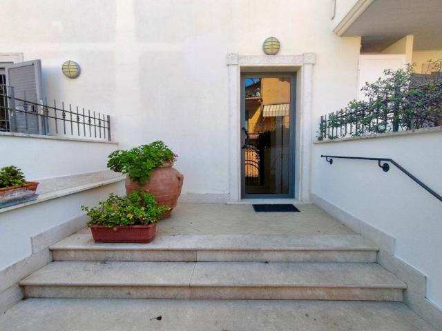 Appartamento in affitto a Grottaferrata, Roma Capitale