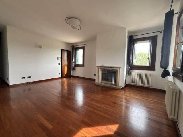 Appartamento in affitto a Grumolo Delle Abbadesse, Veneto