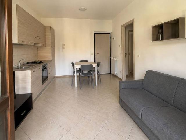 Appartamento in affitto a Guanzate, Lombardia