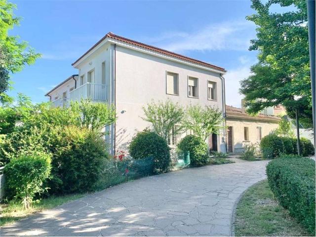 Appartamento in affitto a Guglionesi, Molise