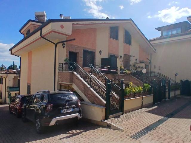 Appartamento in affitto a Guidonia Montecelio, Roma Capitale