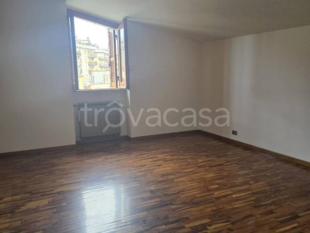 Appartamento in affitto a Guidonia Montecelio, Roma Capitale
