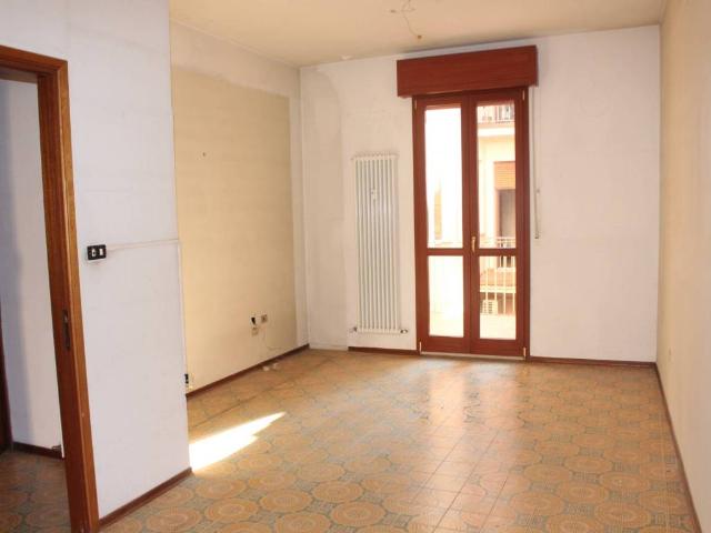 Appartamento in affitto a Centro, Imola