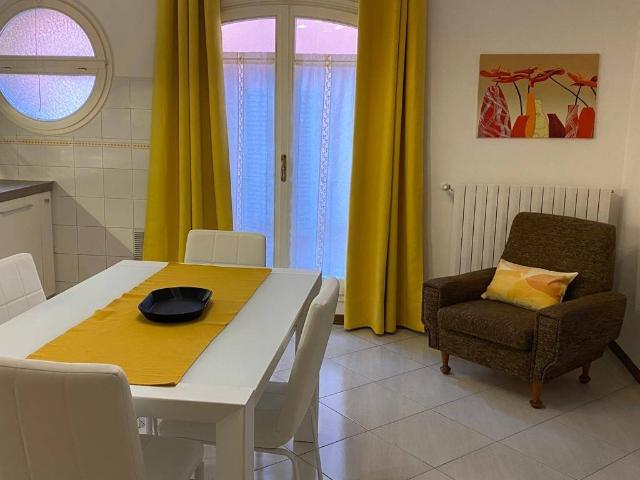 Appartamento in affitto a Centro, Imola