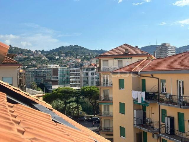 Appartamento in affitto a Carpasio, Liguria