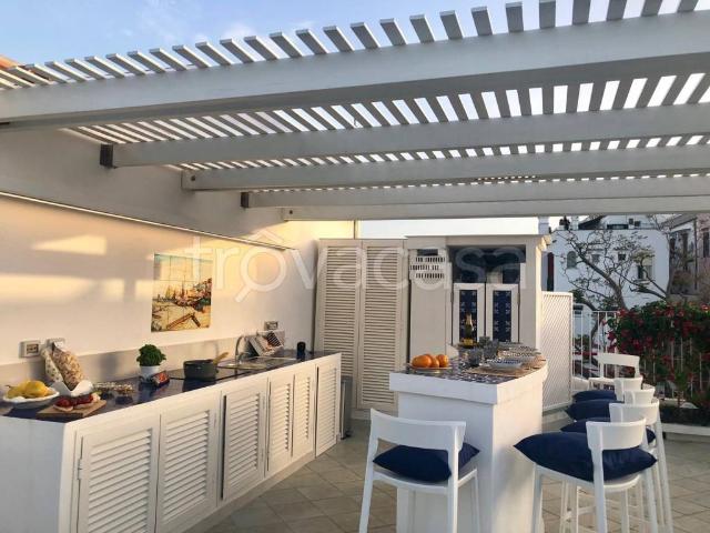 Appartamento in affitto a Ischia, Campania