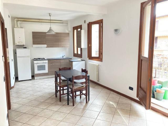Appartamento in affitto a Iseo, Brescia