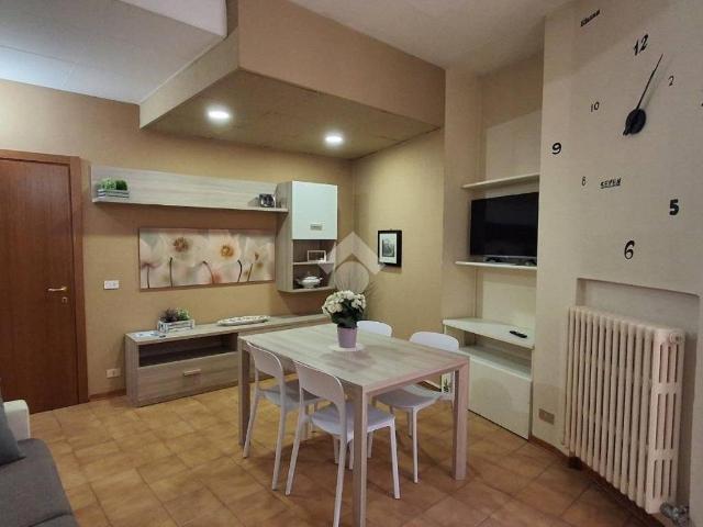 Appartamento in affitto a Iseo, Brescia
