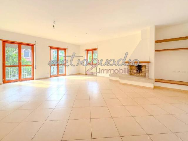 Appartamento in affitto a Campiglioni, Itri