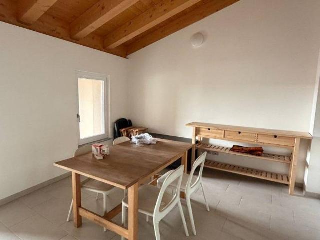 Appartamento in affitto a Fiorana, Ivrea