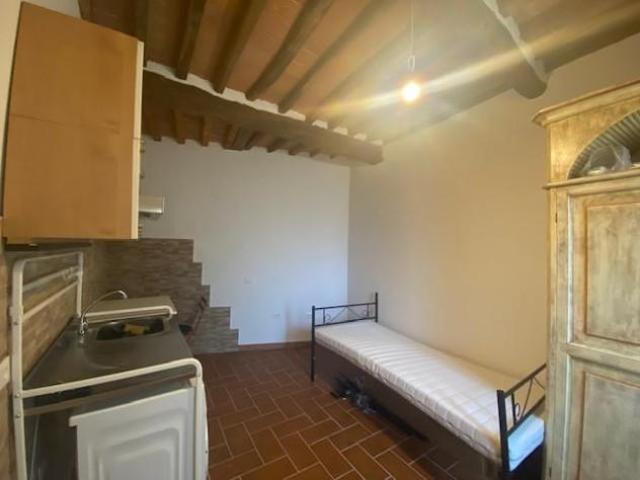 Monolocale in affitto a Buti, Toscana