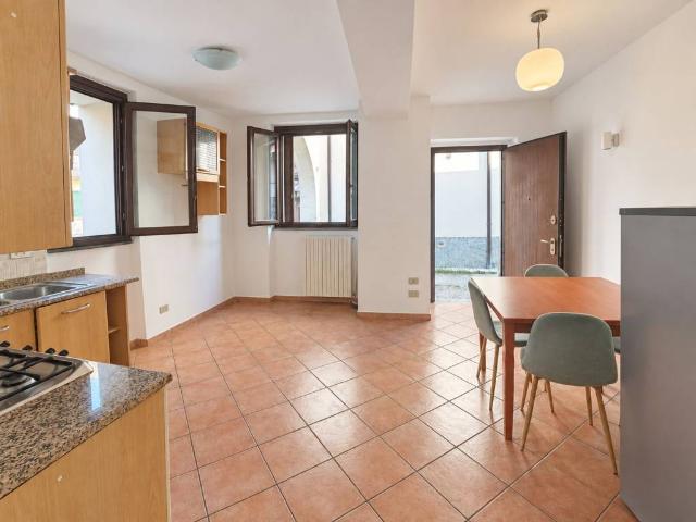 Appartamento in affitto a Lainate, Milano