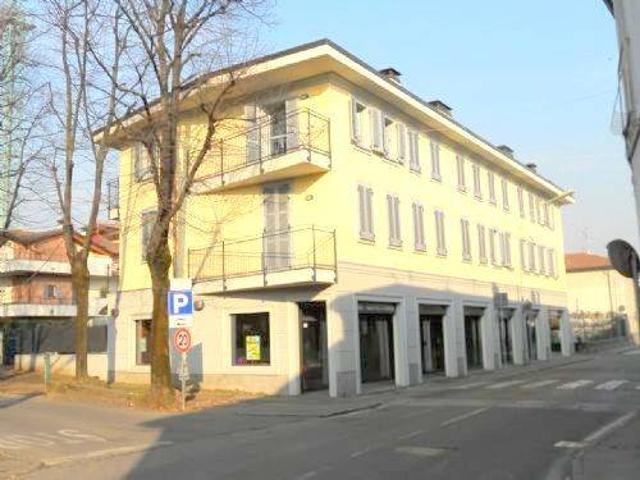 Appartamento in affitto a Lainate, Milano