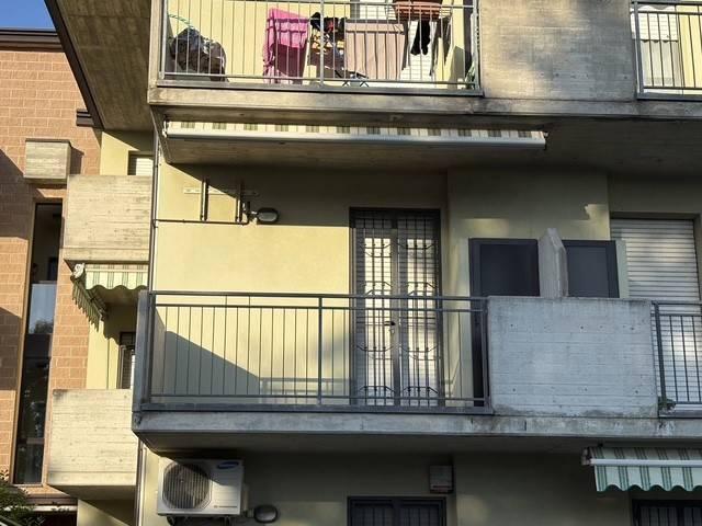 Appartamento in affitto a Lallio, Lombardia