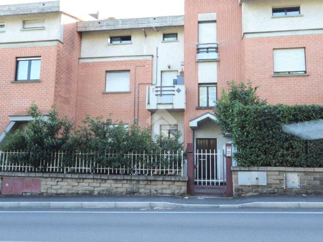 Appartamento in affitto a Pettino, Tornimparte