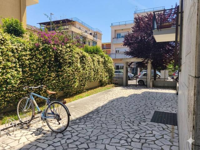 Appartamento in affitto a Frezzotti, Latina