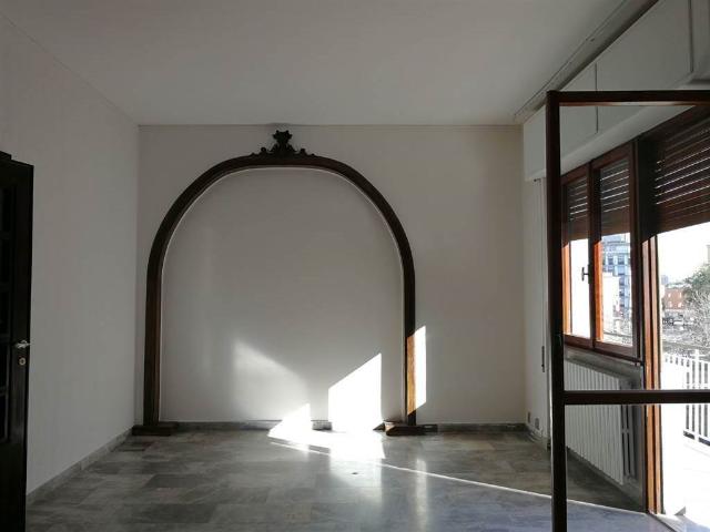 Appartamento in affitto a Villaggio Trieste, Latina