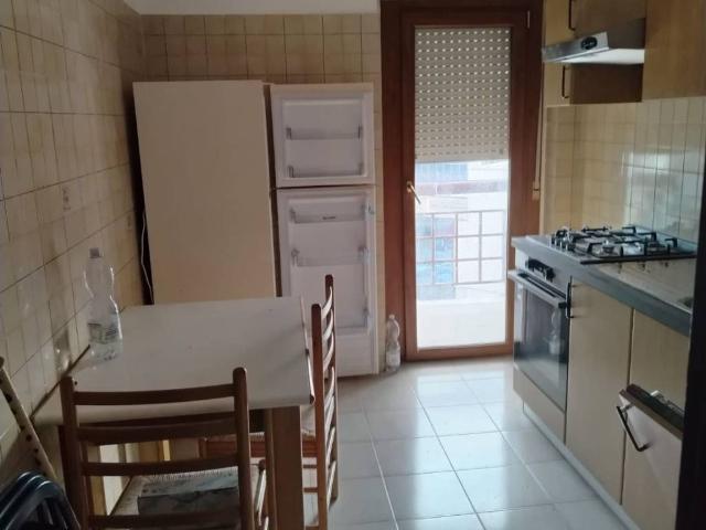 Appartamento in affitto a Centro Direzionale, Latina