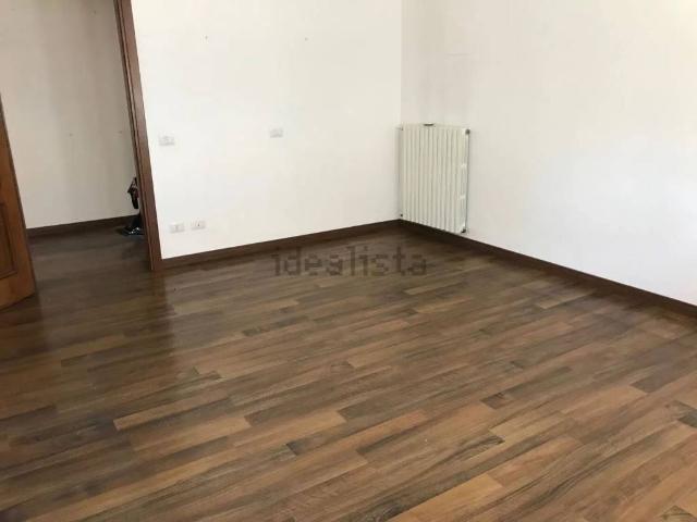 Appartamento in affitto a Latina, Lazio