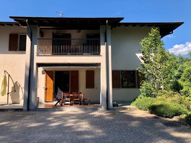 Appartamento in affitto a Cerro, Laveno-Mombello