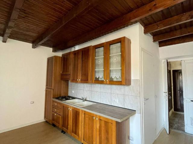 Appartamento in affitto a Lazzate