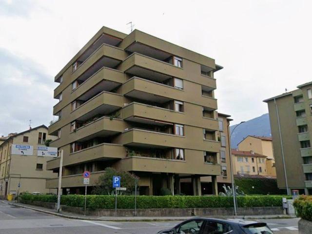 Appartamento in affitto a Pescarenico, Lecco