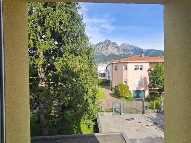 Appartamento in affitto a Pescarenico, Lecco