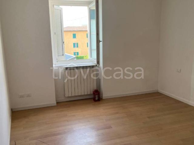 Appartamento in affitto a Olate, Lecco