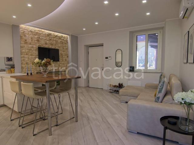 Appartamento in affitto a Castello, Lecco