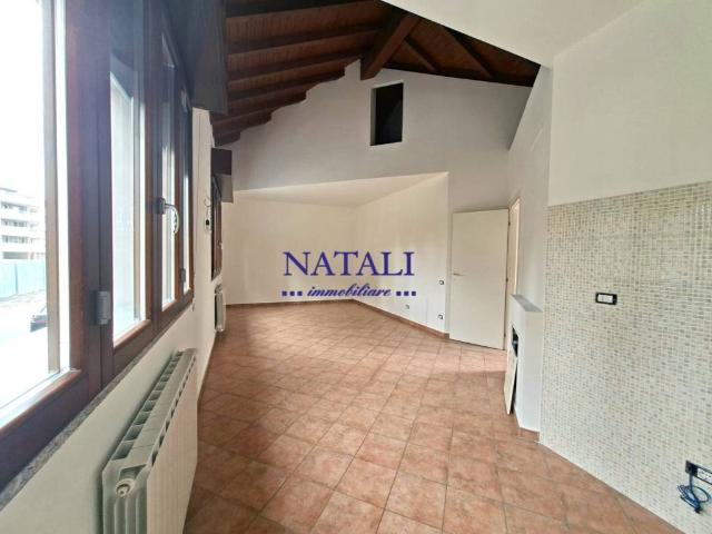 Appartamento in affitto a San Martino, Legnano