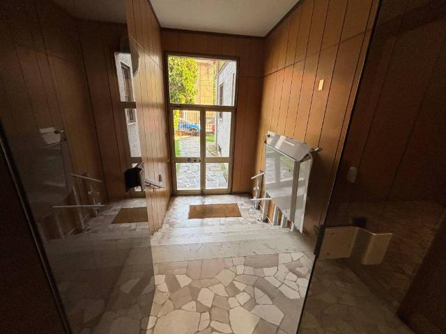 Appartamento in affitto a La Flora, Legnano