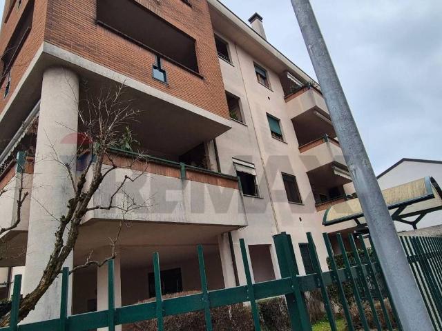 Appartamento in affitto a Oltresempione, Legnano