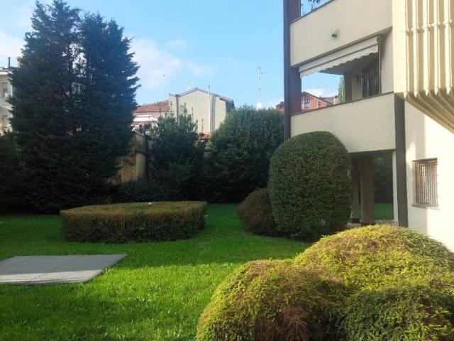 Appartamento in affitto a Oltresempione, Legnano